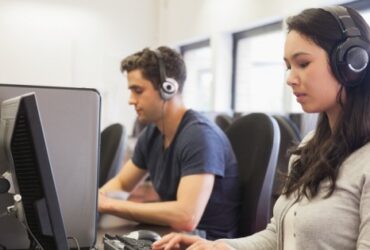 Các tips hướng dẫn luyện thi IELTS Listening đúng cách tại nhà