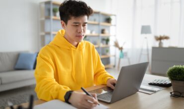 [IELTS WRITING TASK 2] Về việc sử dụng Phrasal Verbs trong Writing