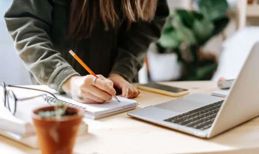 Giúp bạn cải thiện IELTS Writing từ những điều cơ bản cần biết nhất